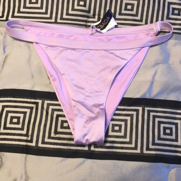 FREE ADD ON - Cikada Australian Brand Bikini Bottoms Size 4 - Picture 1 of 4